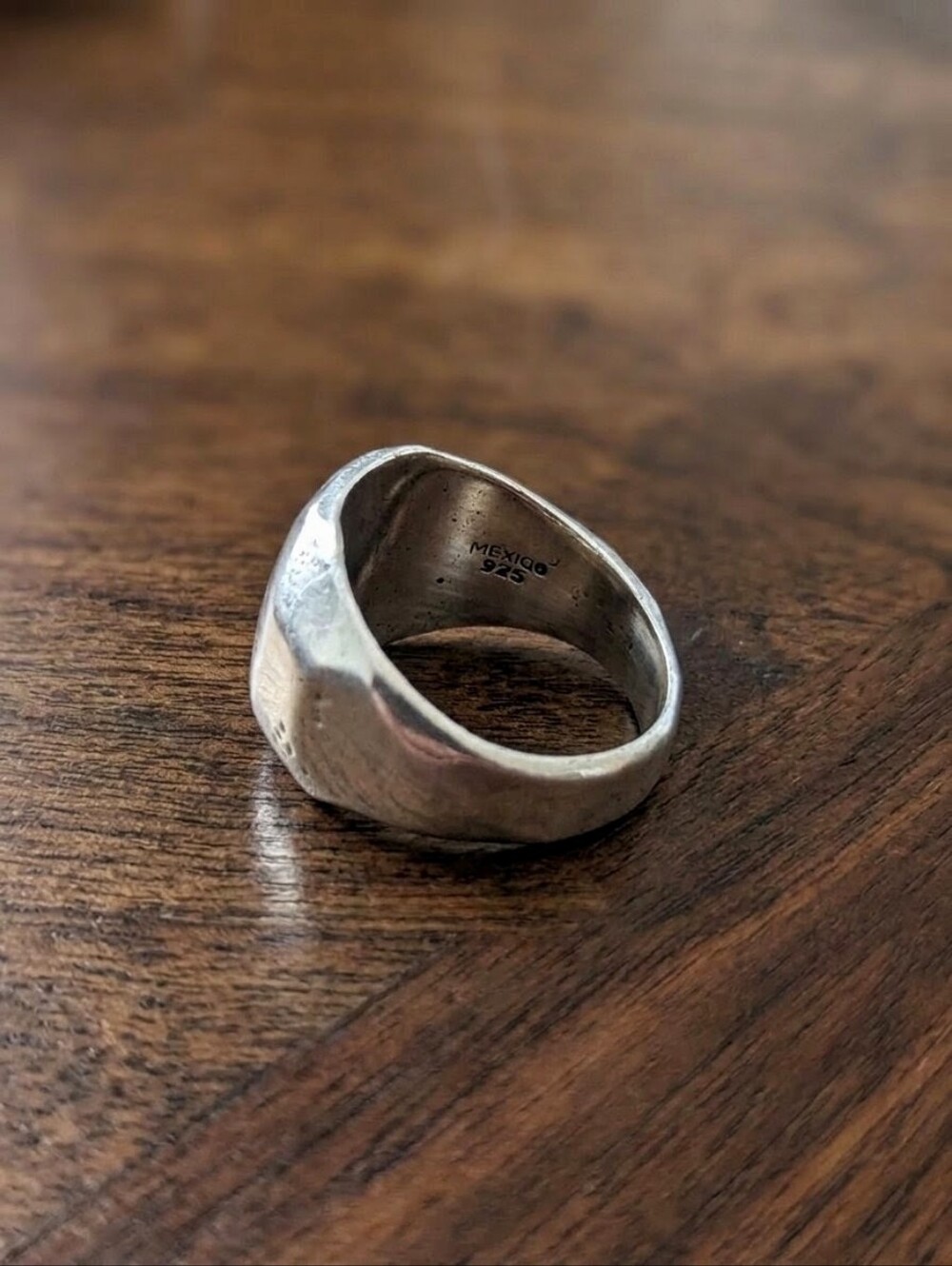 Vintage 925 Mexican Silver Hammered Chunky Dome Ring | Sz 8.25 | AAQuatif - Picture 4 of 5